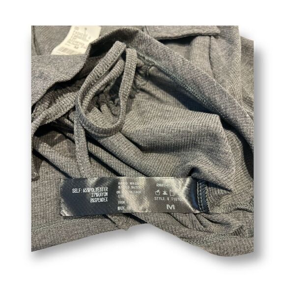 Aster Women’s Cropped Gray Top Polo Tee Size Small  NWT - Picture 4 of 6